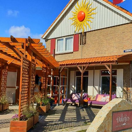 Hotel Dolores Ameland Нес Экстерьер фото