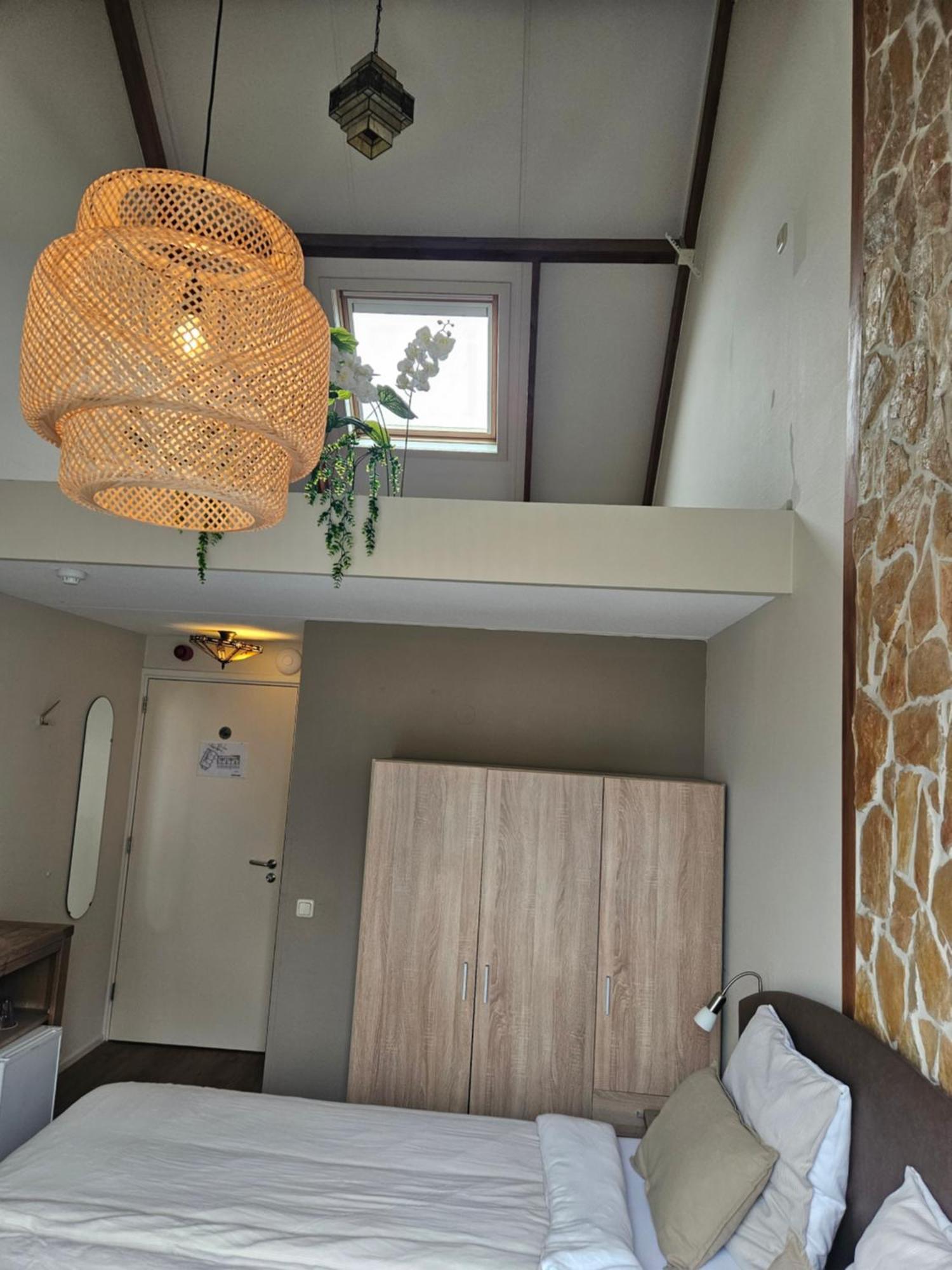 Hotel Dolores Ameland Нес Экстерьер фото