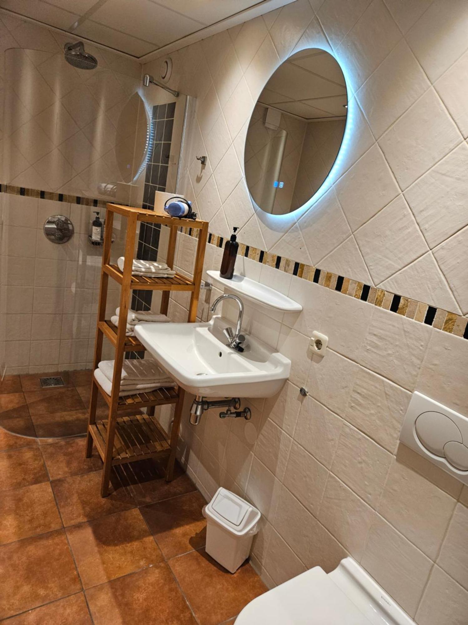 Hotel Dolores Ameland Нес Экстерьер фото