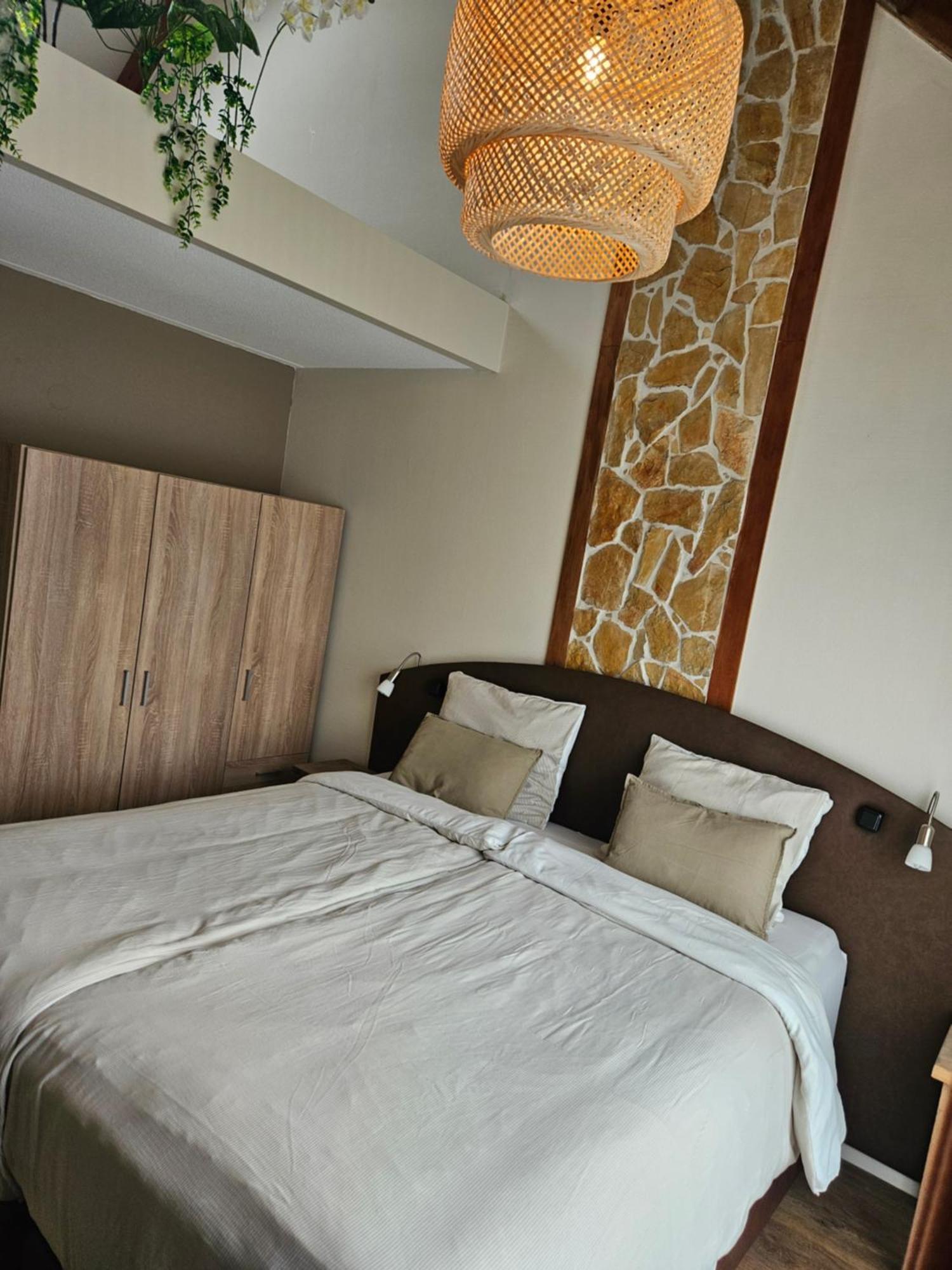 Hotel Dolores Ameland Нес Экстерьер фото