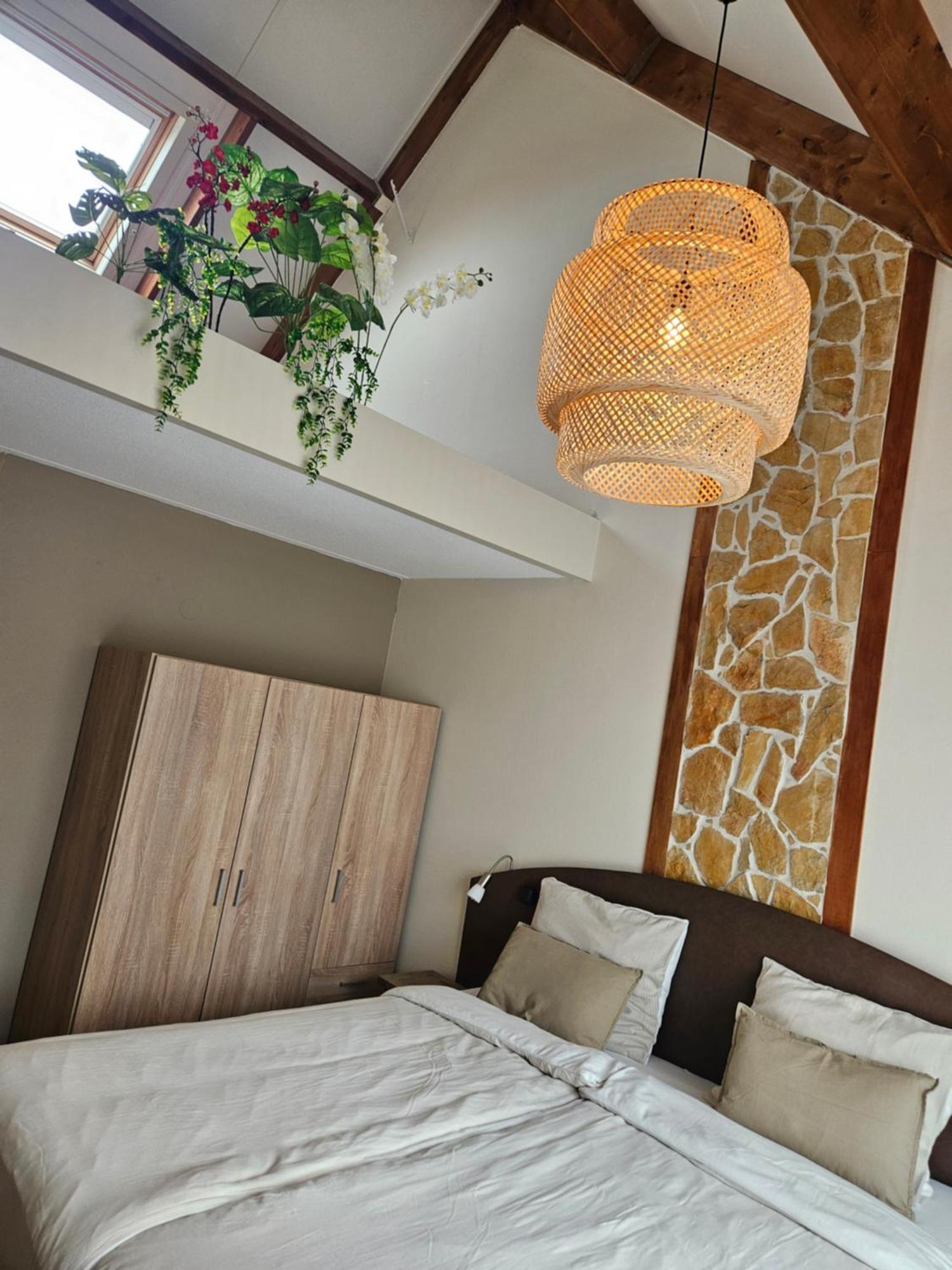 Hotel Dolores Ameland Нес Экстерьер фото